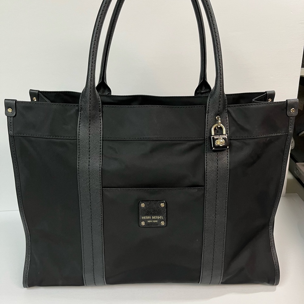 Henri Bendel Jetsetter Zip Tote Black